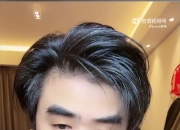 真哭了？朱开直播连麦聊比赛的时眼眶微红带有泪光 疯狂啃手