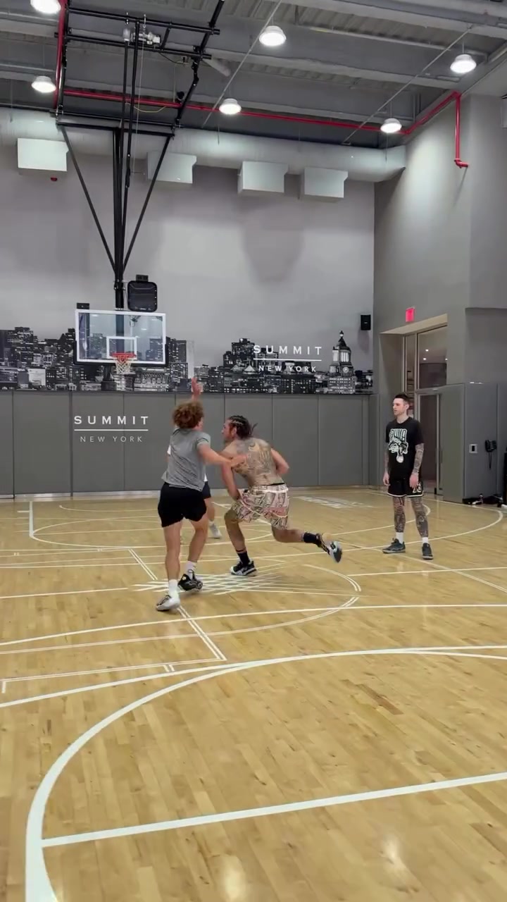 很有针对性!训练师晒戈登近日训练视频:苦练投射&篮下终结能力